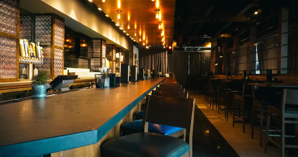 Nightlife in Three Rivers: Best Evening Spots to Relax and Unwind
